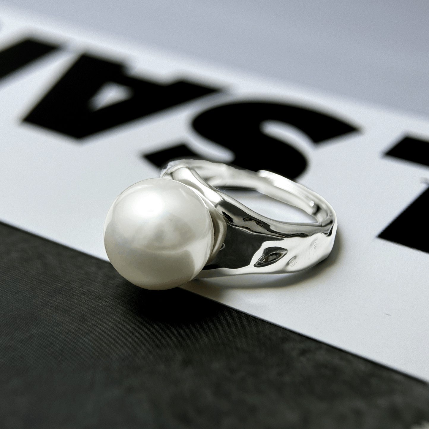 Myrvynte Fashionable texture Stereoscopic Freshwater Pearl Ring,10.5-11.5mm,S925