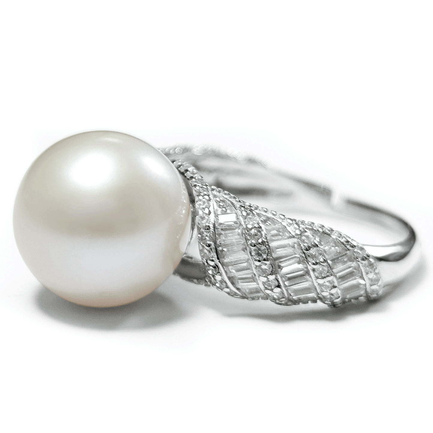 Myrvynte Vintage Pearl and Diamond Ring,10.5-11.5mm,S925