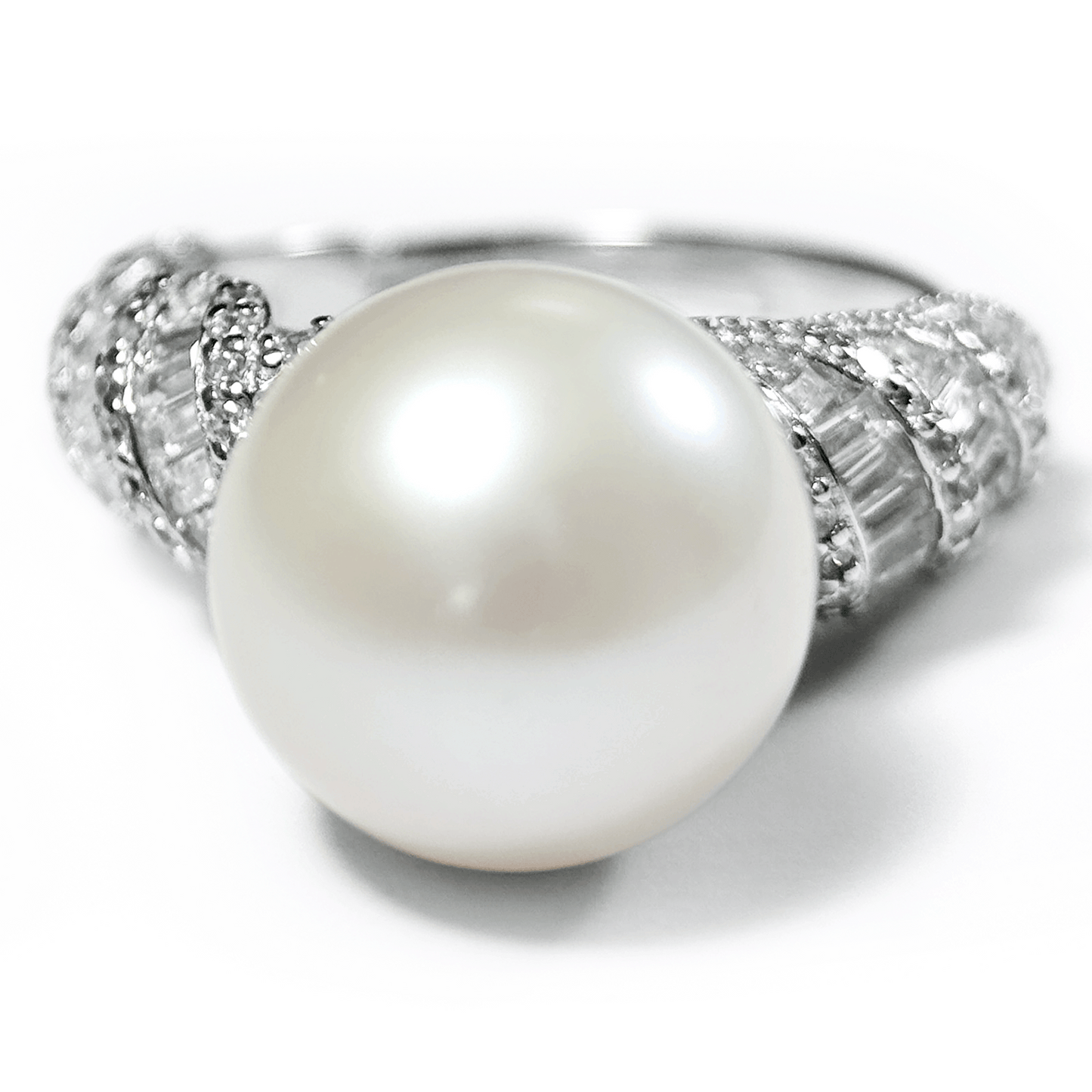 Myrvynte Vintage Pearl and Diamond Ring,10.5-11.5mm,S925